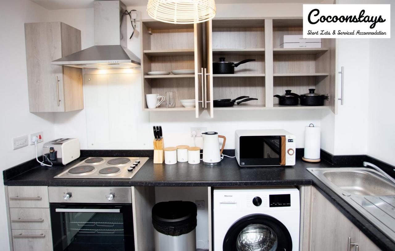 Cocooonstays Short Lets & Accommodation סלאו מראה חיצוני תמונה