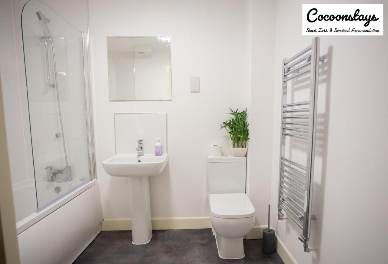 Cocooonstays Short Lets & Accommodation סלאו מראה חיצוני תמונה